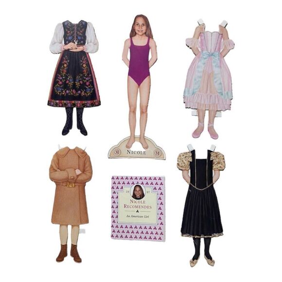 American Girl Vintage Paperdoll Nicole Recomendes - Picture 1 of 3